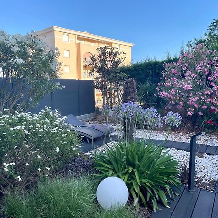 Les Enganes Apartment Frejus Ngoại thất bức ảnh