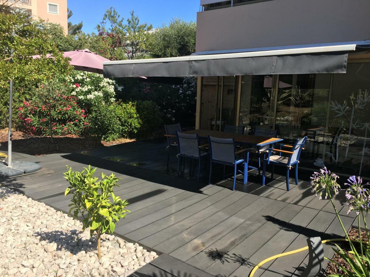 Les Enganes Apartment Frejus Ngoại thất bức ảnh