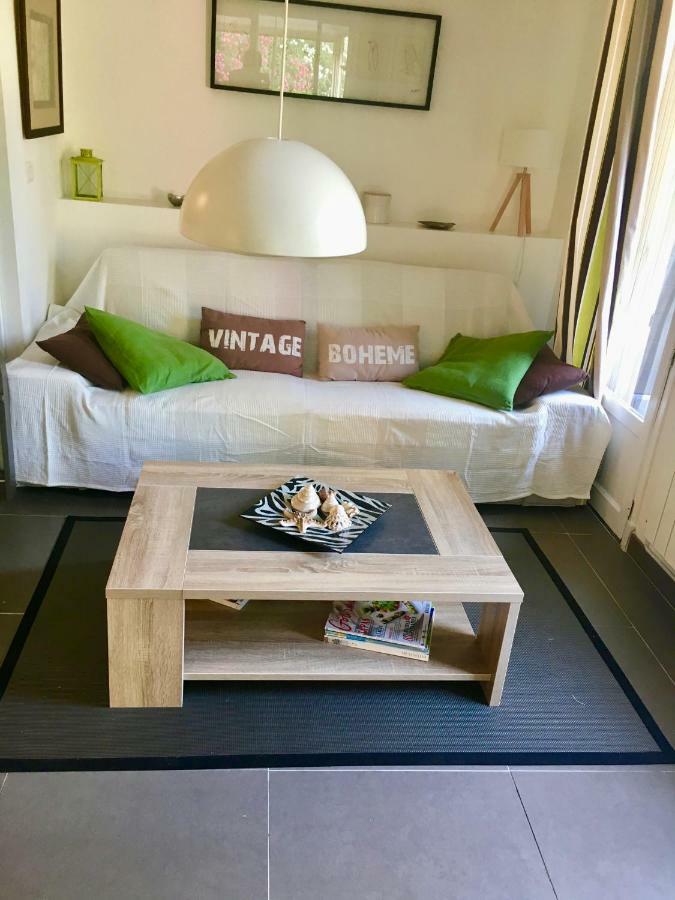 Les Enganes Apartment Frejus Ngoại thất bức ảnh